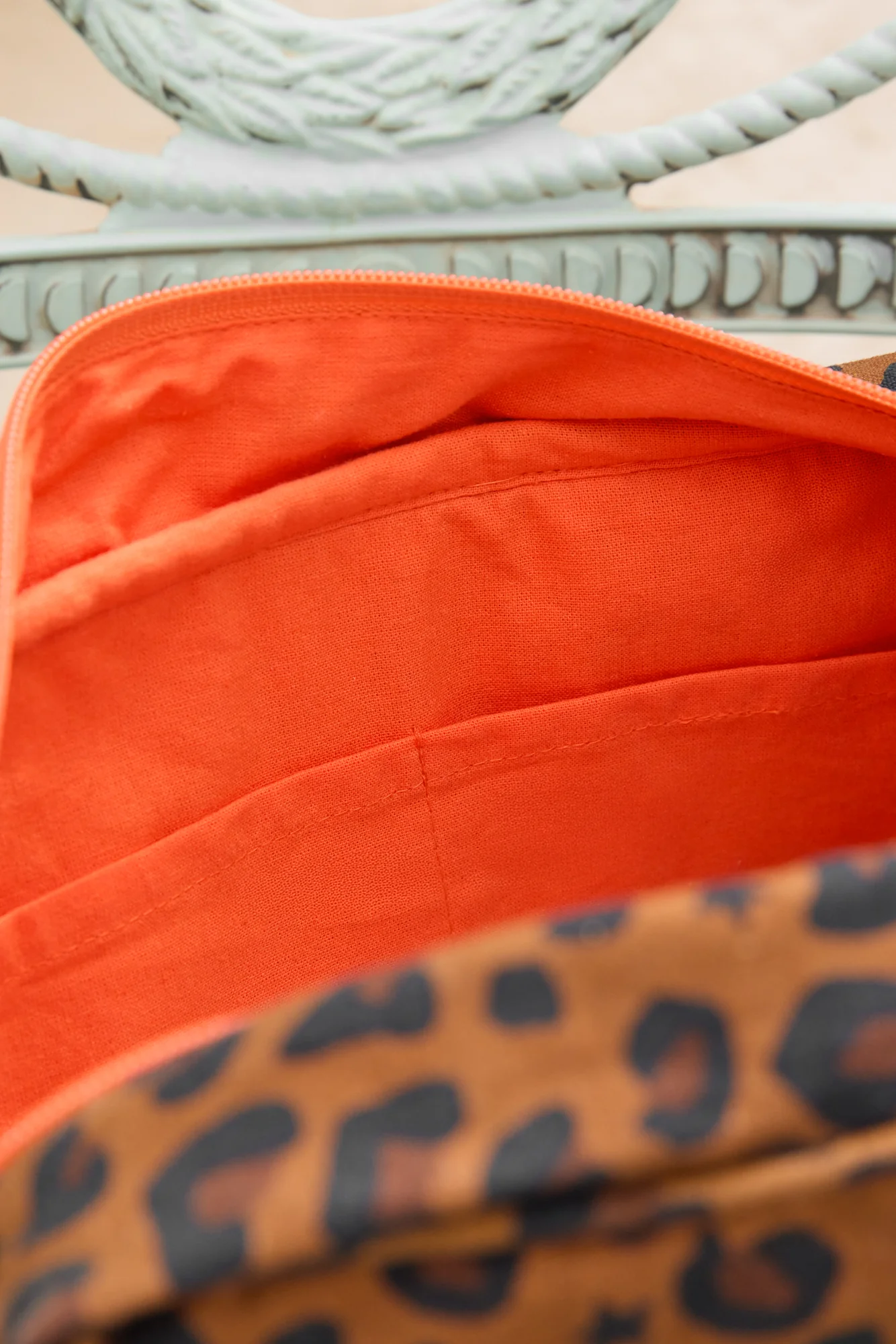 Trousse de toilette - Imprimé Bonton léopard - Image 5