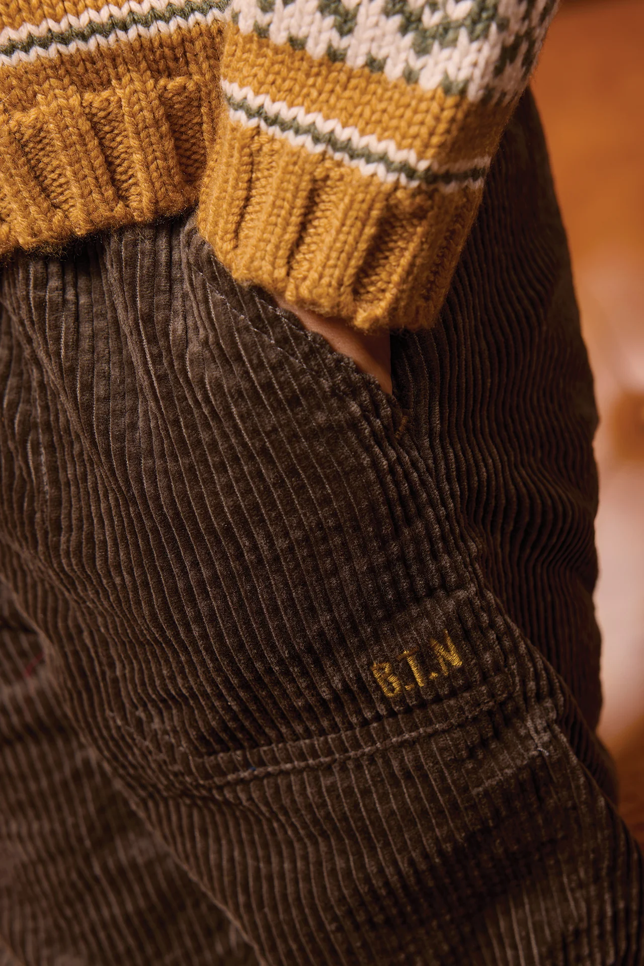 Pantalon - Datcha Kaki Velours - Image 2