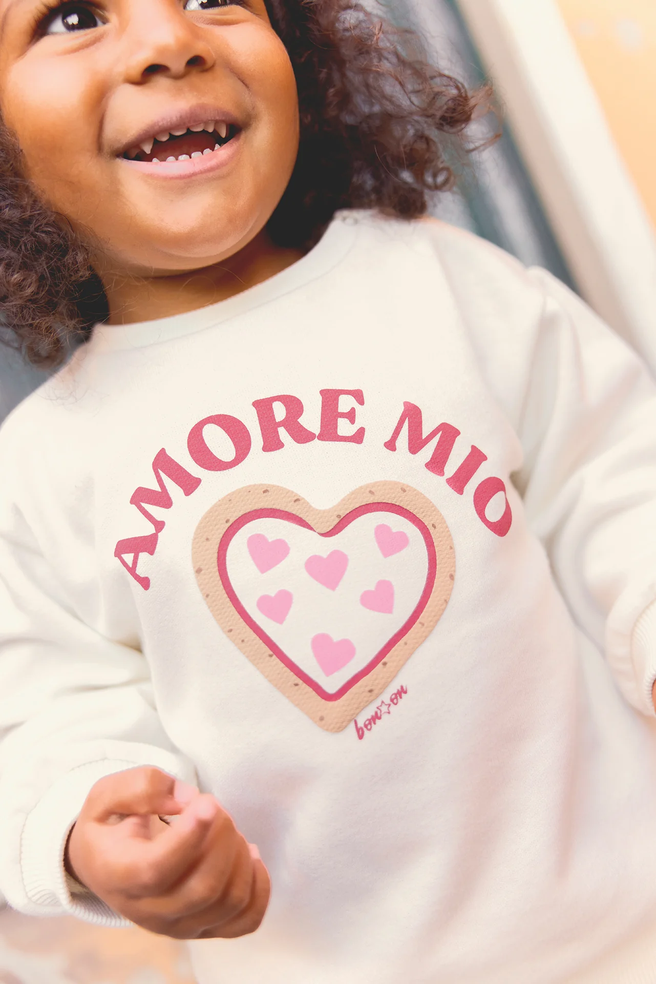 Sweat - Lys ecru bonton illustration "Amore Mio" - Image 2